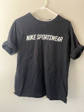 Nike Black 'Nike Sportswear' Short Sleeve Tee